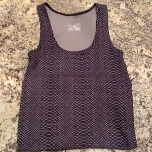 𝅺Under‎ Armour tank top